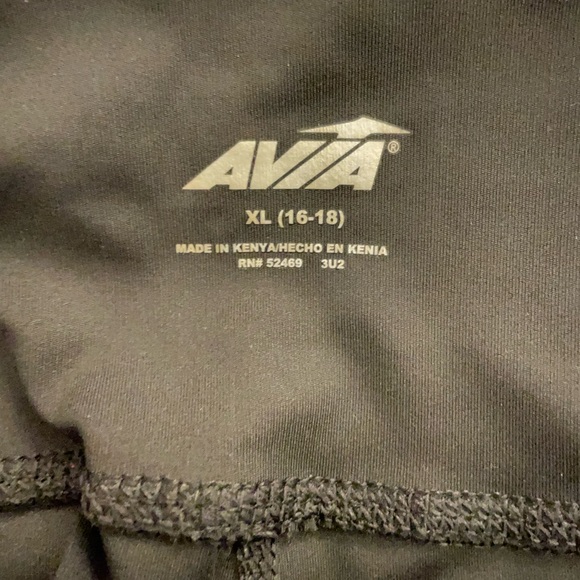 AVIA Black Capri Leggings - Picture 5 of 9